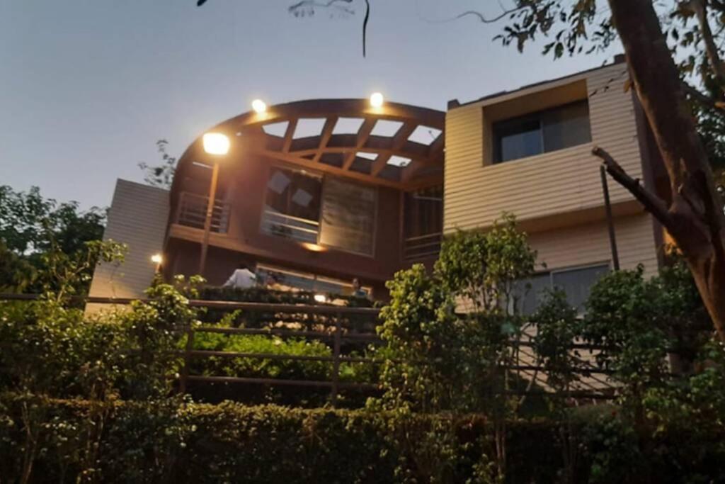 Karjat Villa Luaran gambar