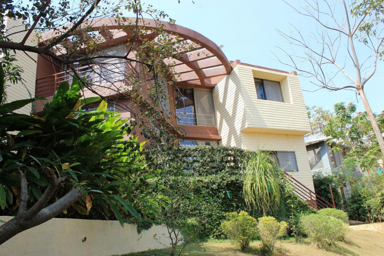 Karjat Villa Luaran gambar