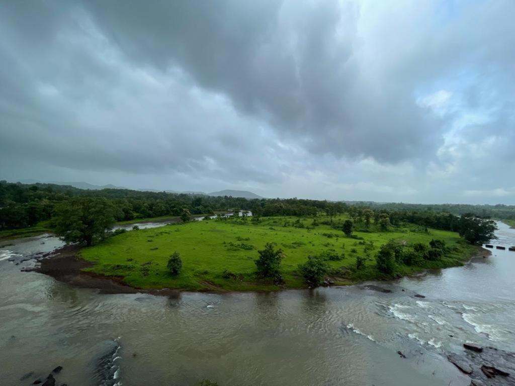 Karjat Villa Luaran gambar