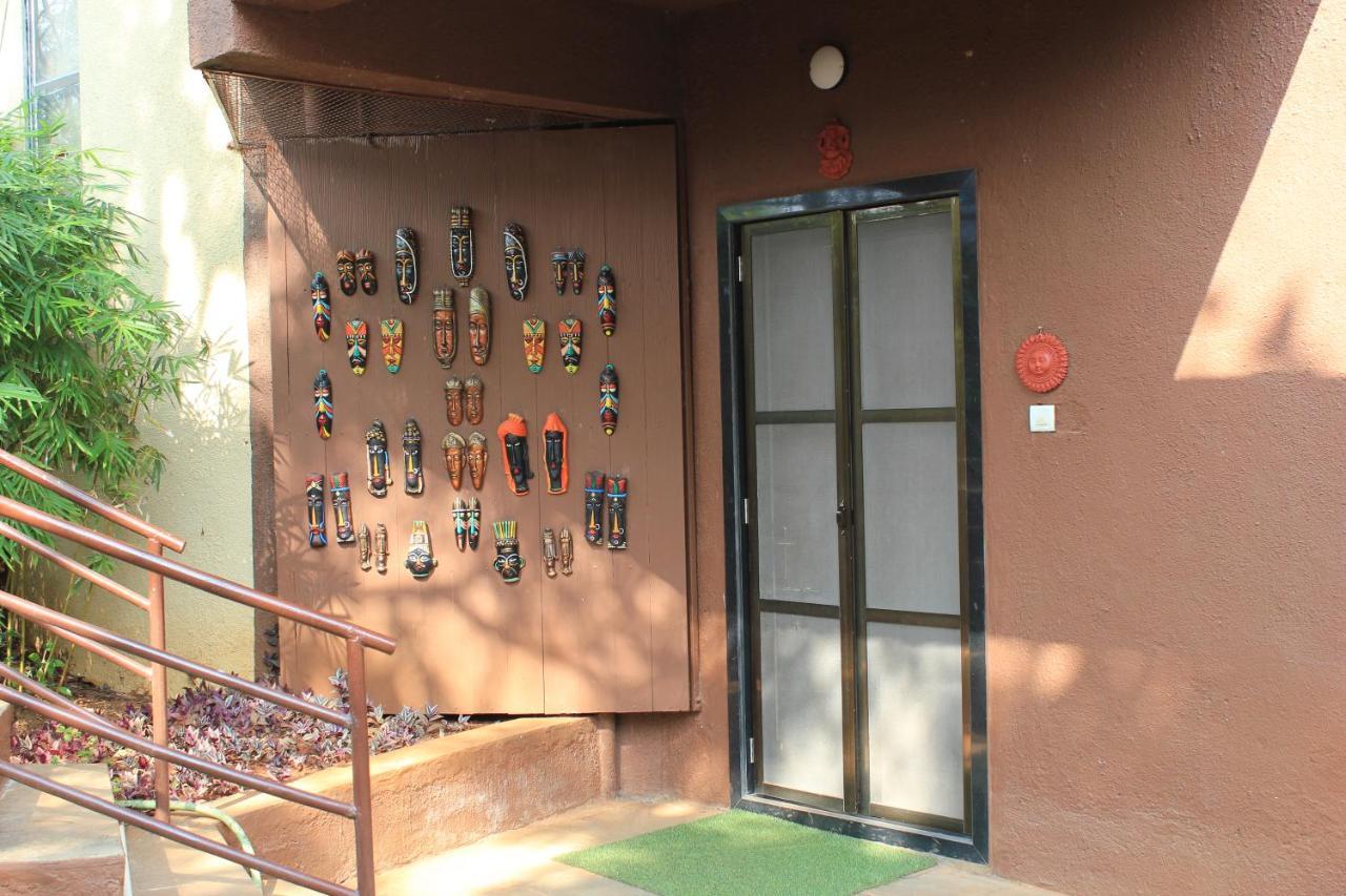 Karjat Villa Luaran gambar