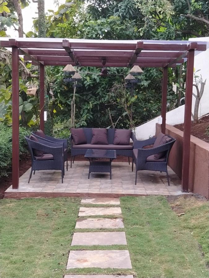 Karjat Villa Luaran gambar