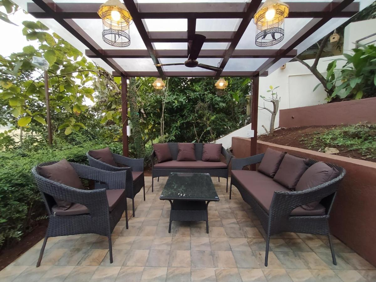 Karjat Villa Luaran gambar